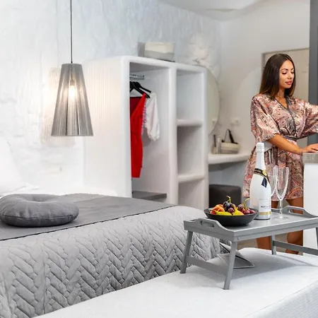 El_puerto Luxury Port Naxos City